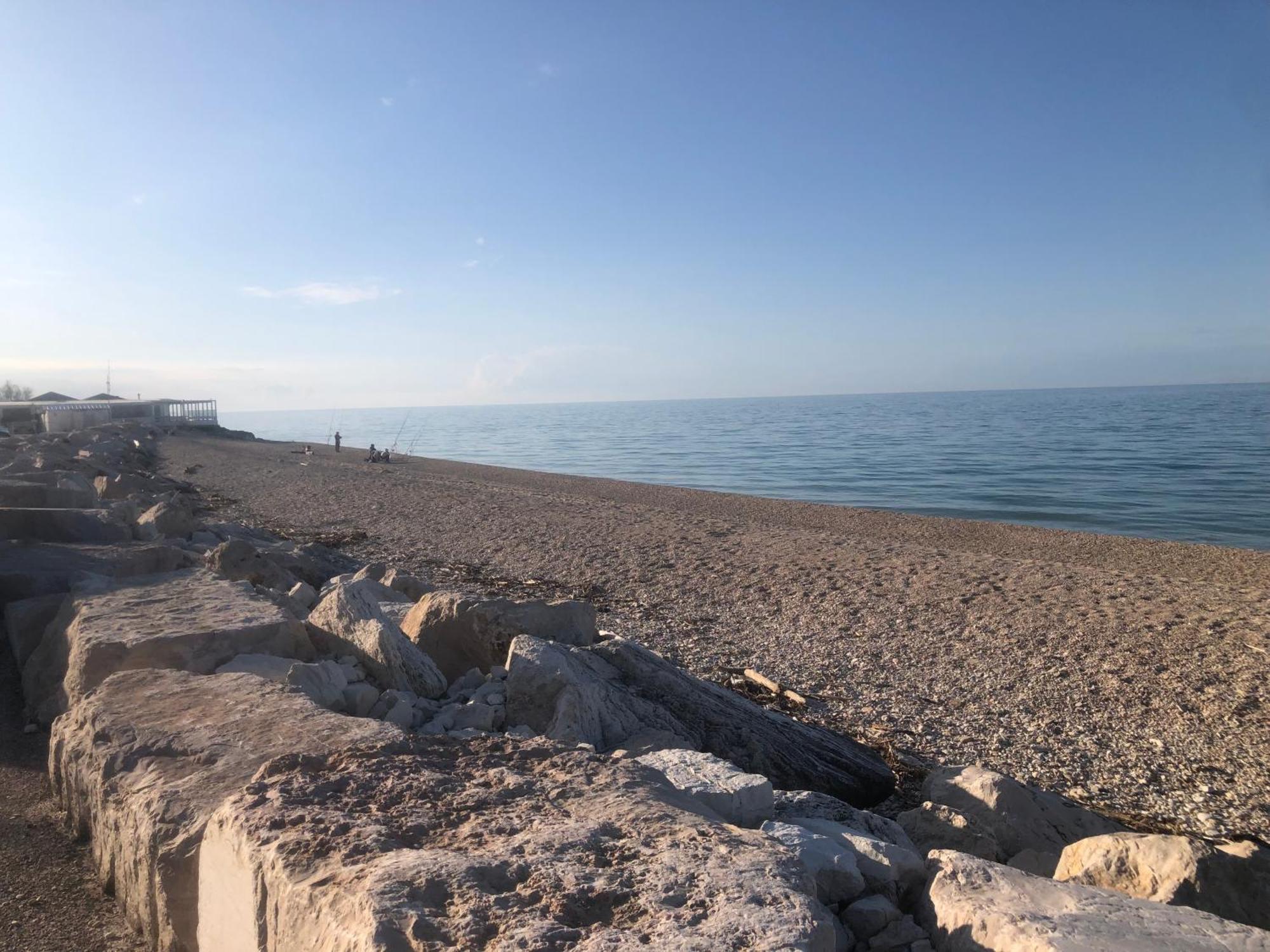 Beach Appartament Марина ди Монтемарчано Екстериор снимка
